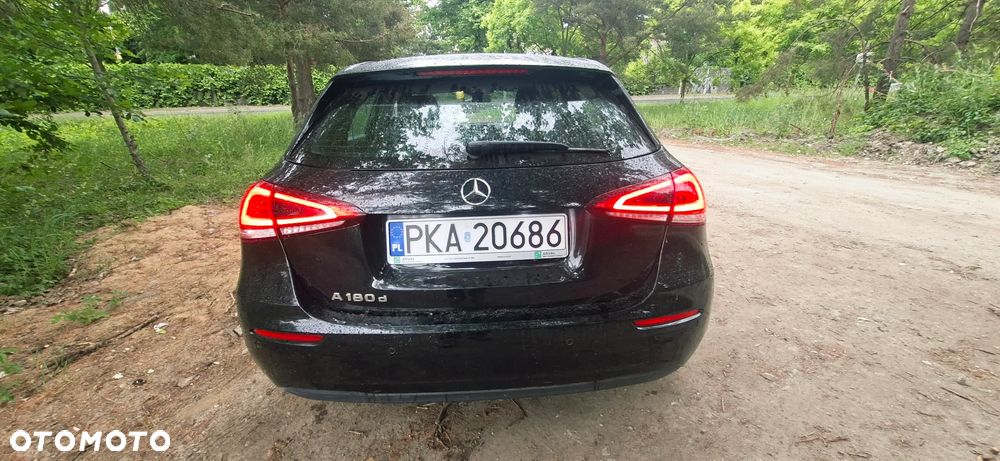 Mercedes-Benz Klasa A 180 d Style 8G-DCT - 5