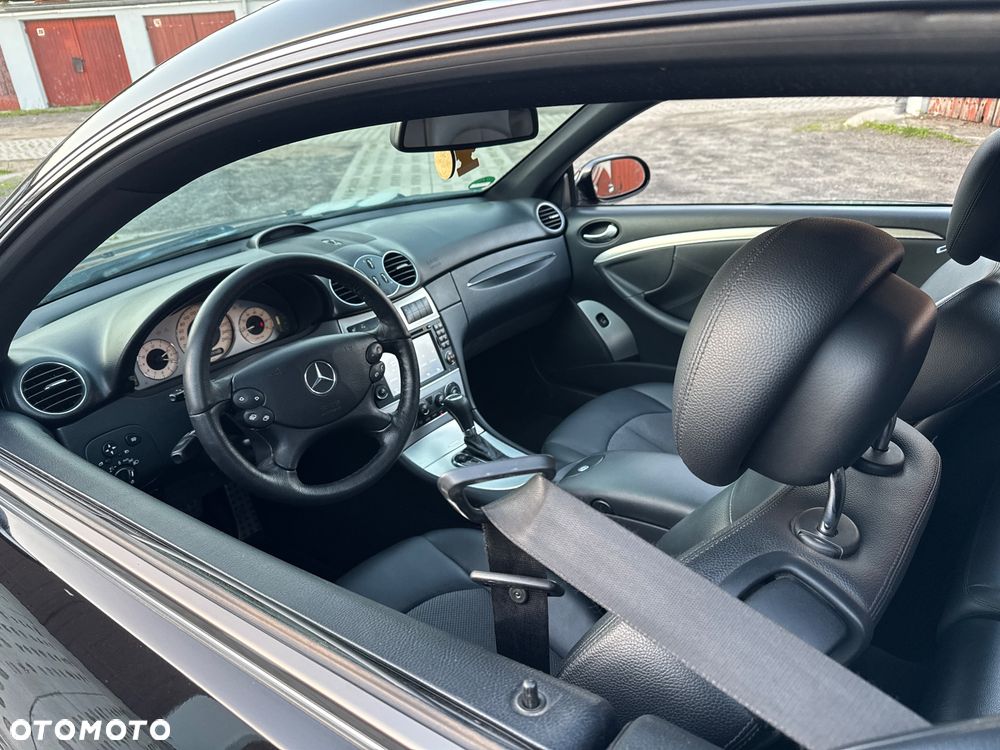 Mercedes-Benz CLK - 8