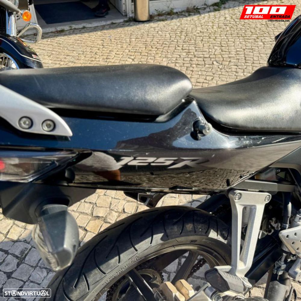 Honda CBR 125 - 11