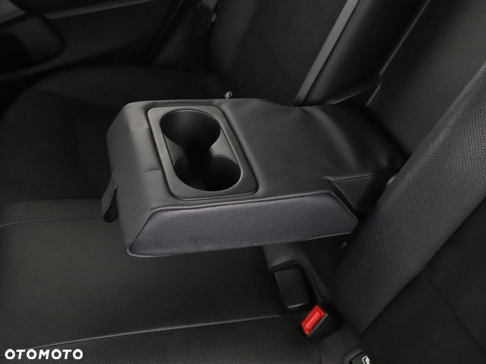 Kia ProCeed 1.6 T-GDI GT DCT - 41