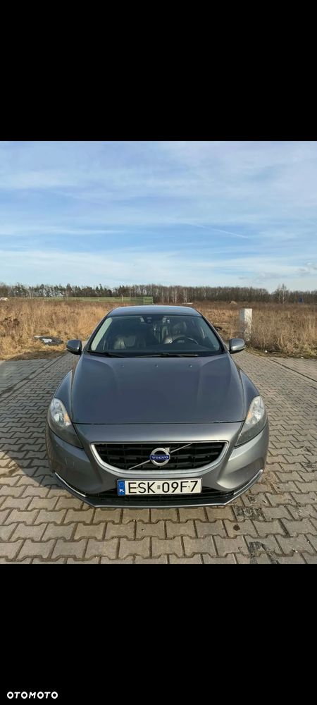 Volvo V40 D4 Drive-E R-Design Summum - 1