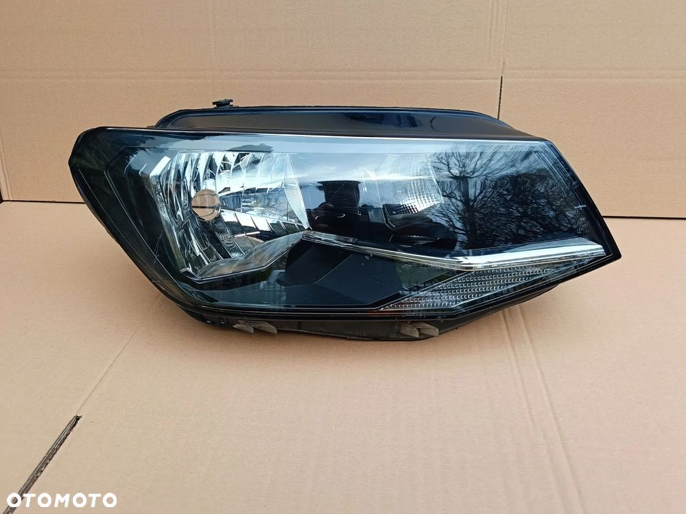 Lampa przednia prawa VW Caddy III 3 reflektor 2K1941016B - 2