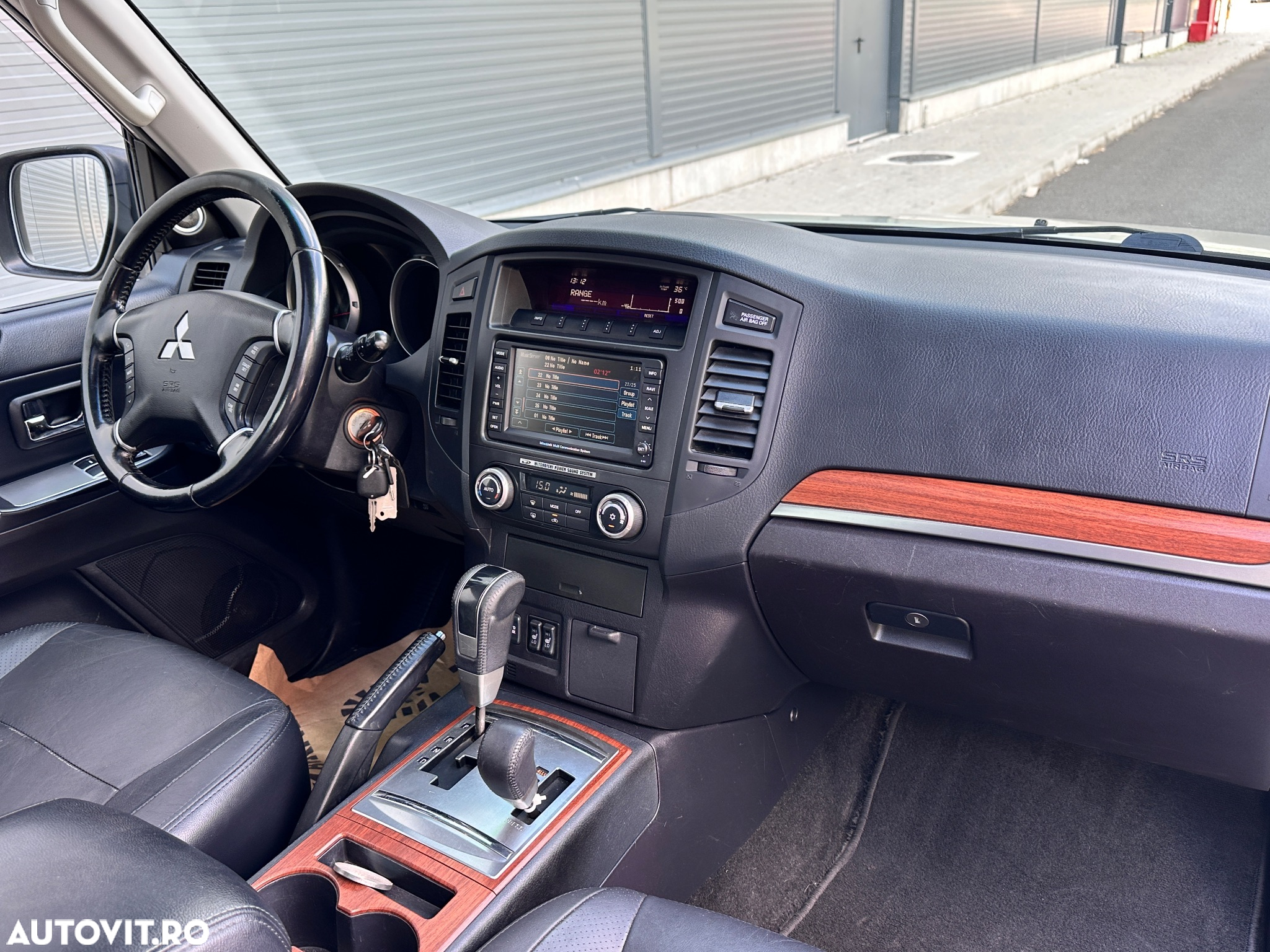Mitsubishi Pajero 3.2 DI-D Automatik Limited Edition - 21