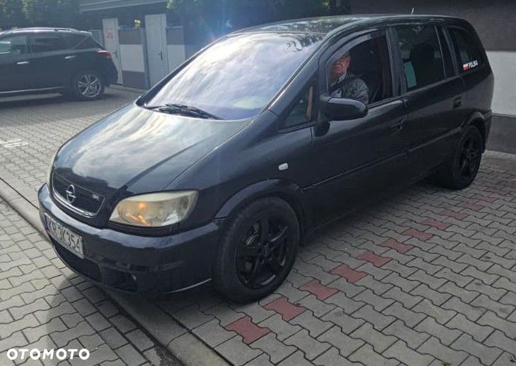 Opel Zafira - 1