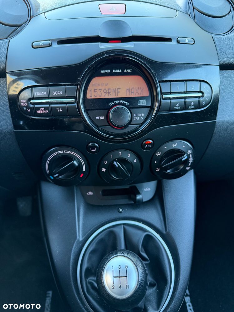 Mazda 2 1.3 Exclusive - 19