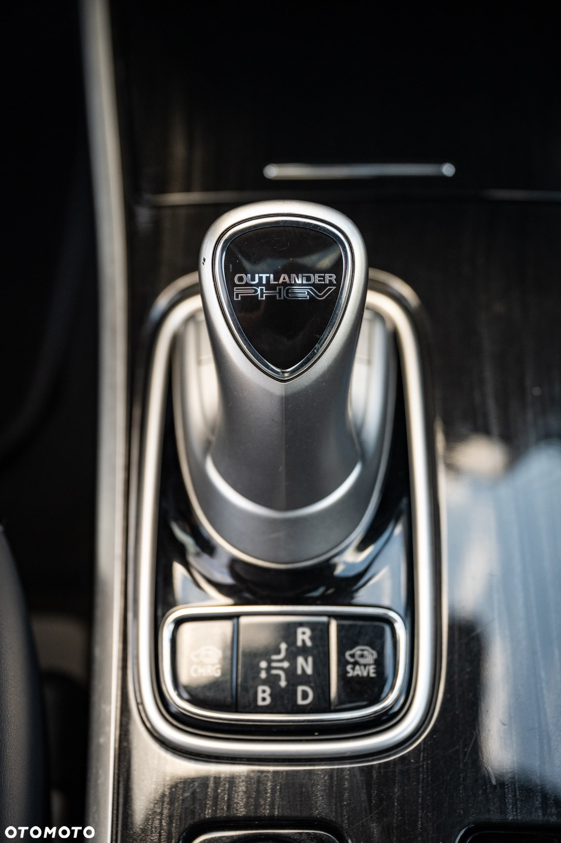 Mitsubishi Outlander PHEV Intense + - 27