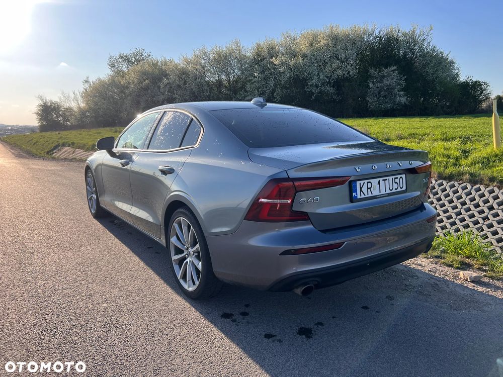 Volvo S60 T6 AWD Momentum Pro - 4