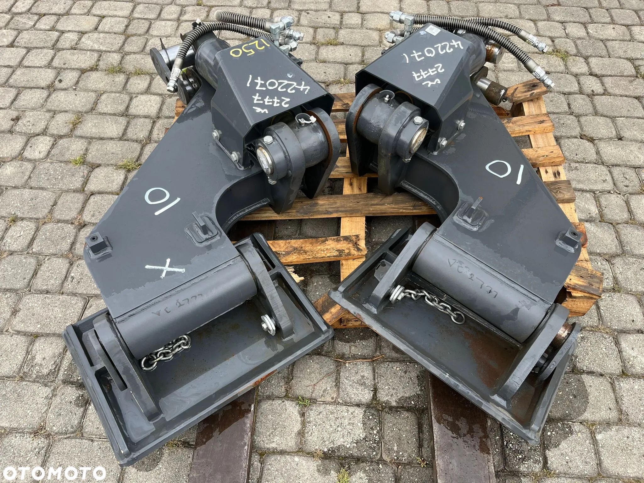 Podpory łapy stopy nohi hydrauliczne do koparki. NOWE!!! - 1
