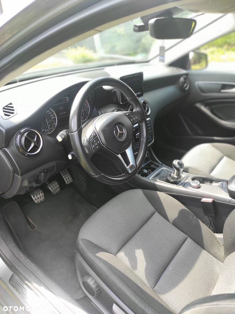Mercedes-Benz Klasa A 180 CDI BlueEFFICIENCY Edition - 9