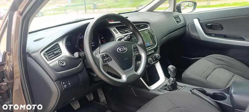Kia Ceed 1.4 CVVT Attract - 8