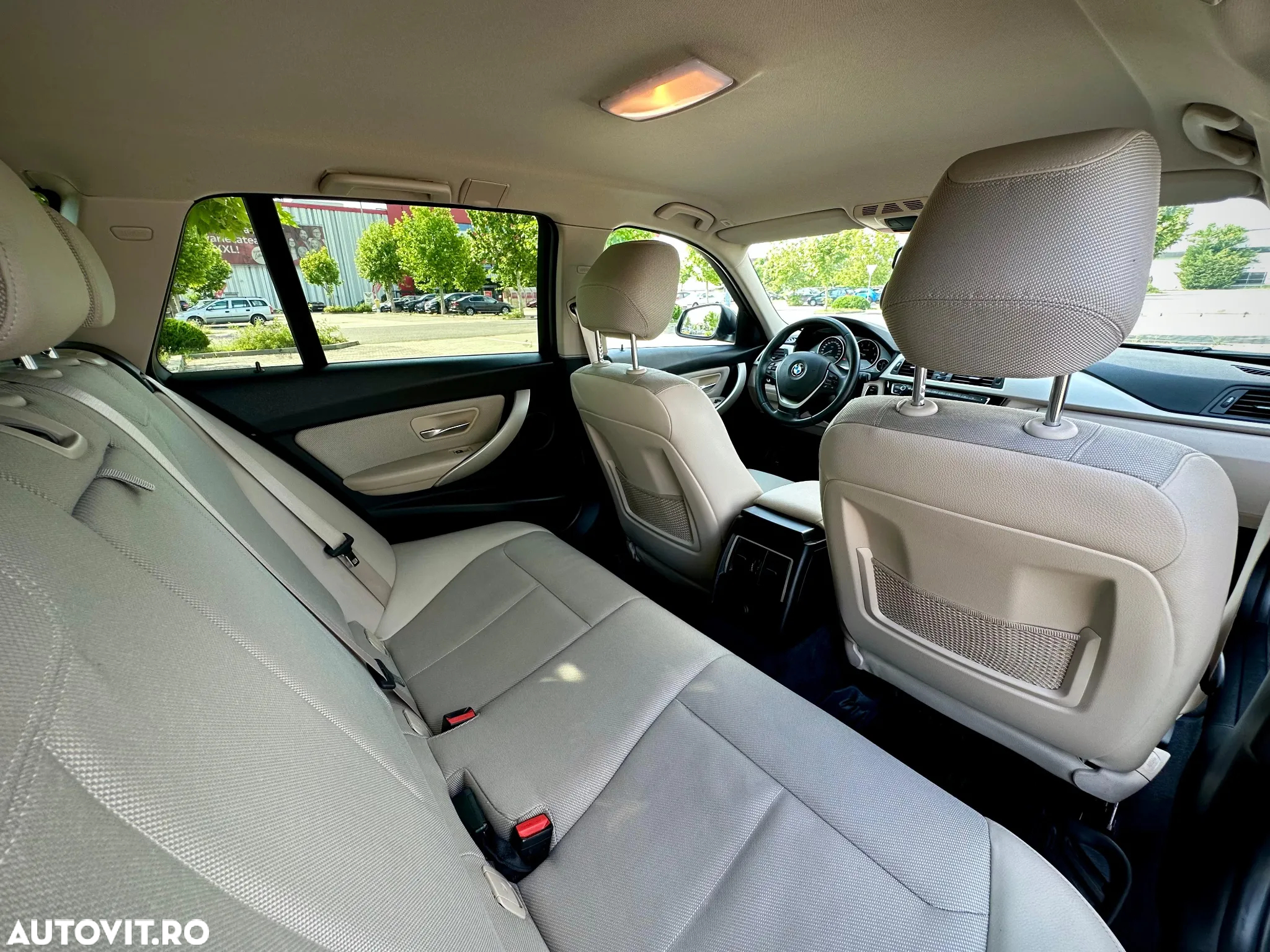 BMW Seria 3 316d Touring Aut. Advantage - 17