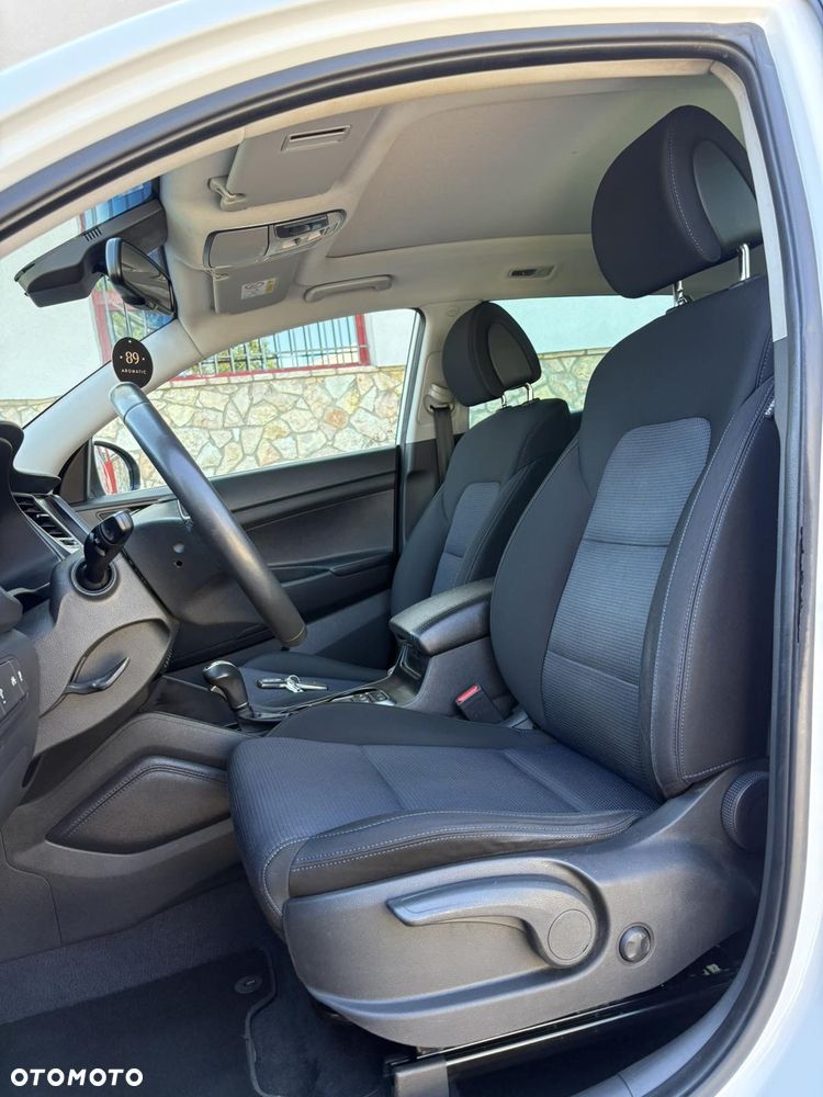 Hyundai Tucson blue 1.7 CRDi 2WD DCT Premium - 29