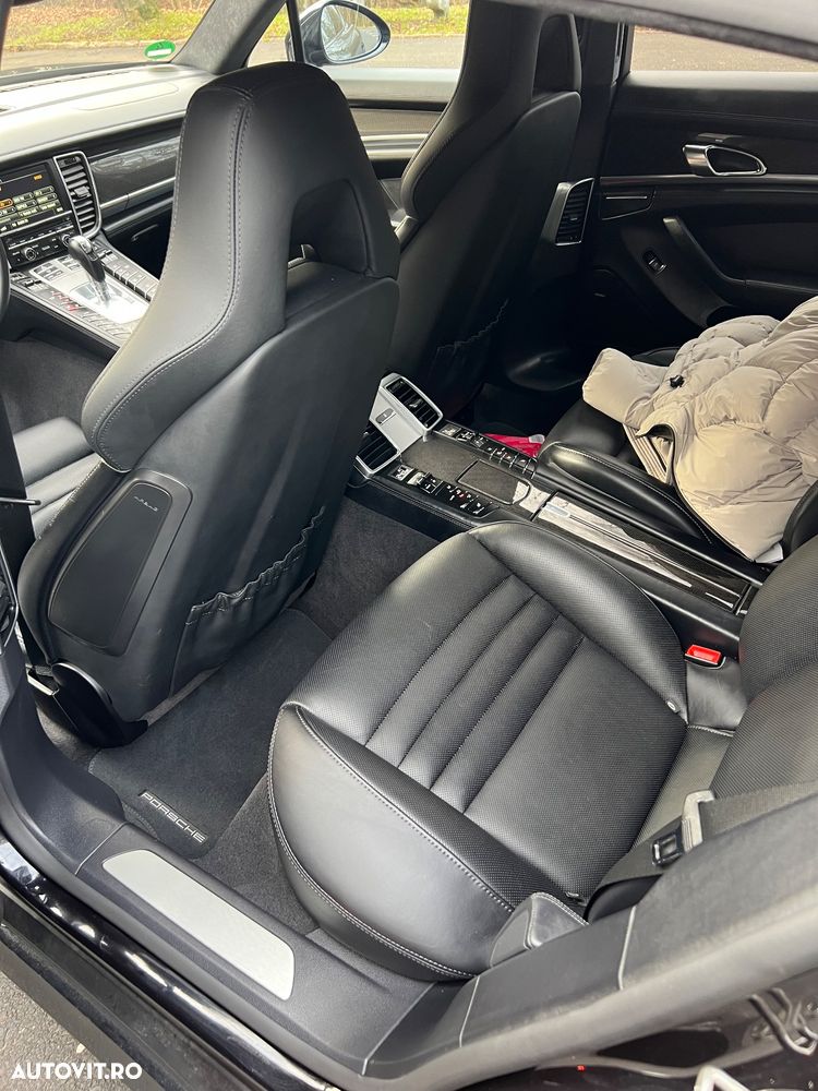 Porsche Panamera 4.8 PDK GTS - 9