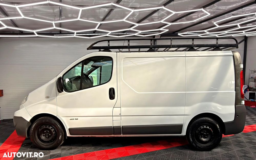 Renault TRAFIC - 6