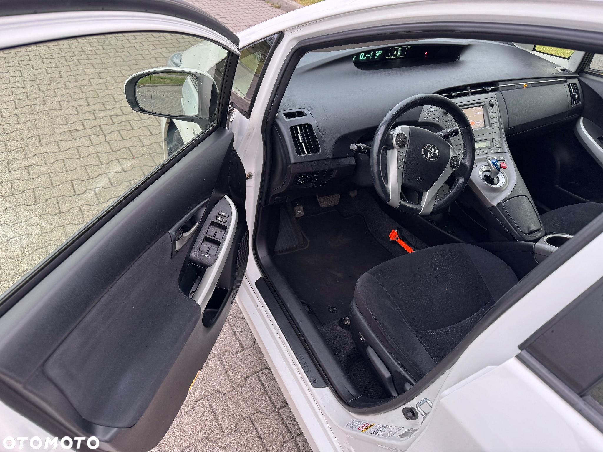Toyota Prius 1.8 Hybrid Active - 6