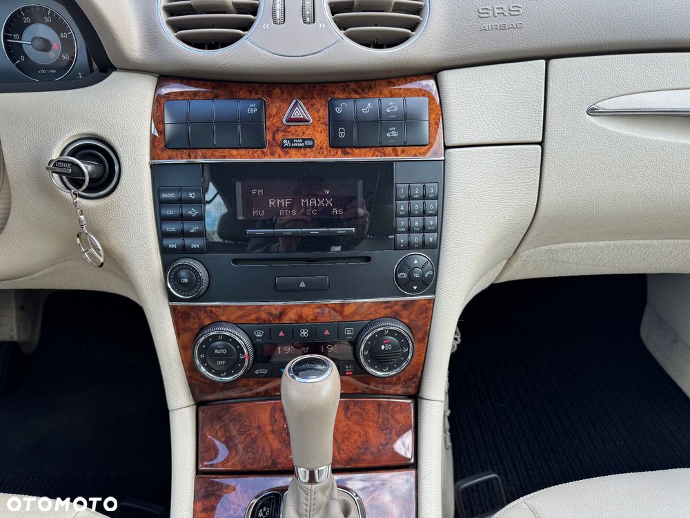 Mercedes-Benz CLK 220 CDI Automatik Elegance - 14