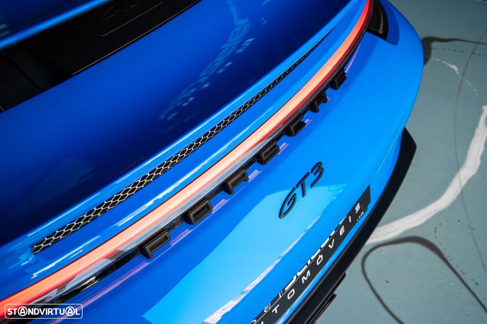 Porsche 911 (992) - 30