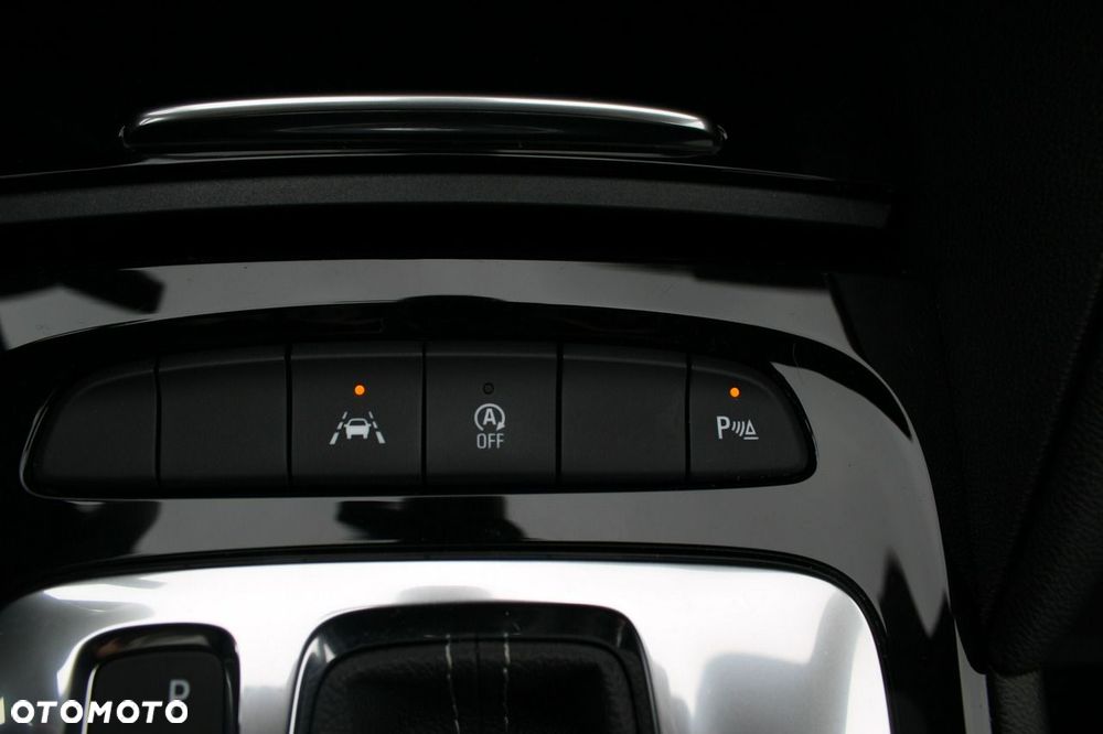 Opel Insignia - 29