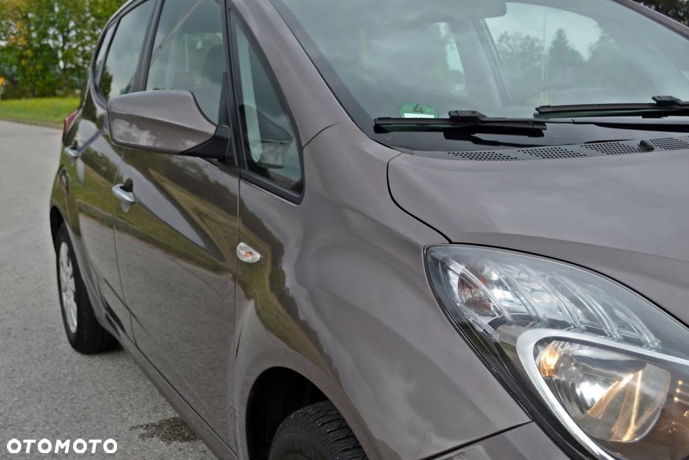 Hyundai ix20 - 13