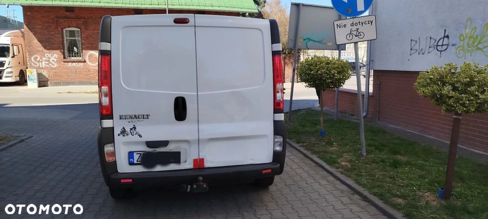 Renault Trafic - 12