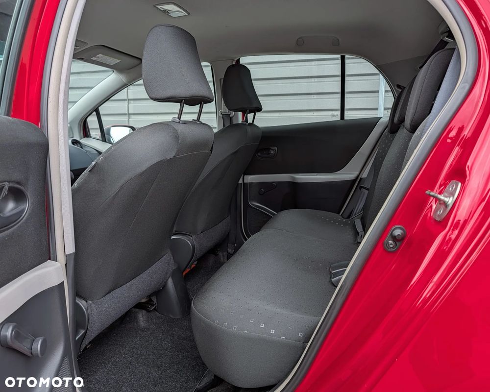 Toyota Yaris 1.3 Luna A/C - 8
