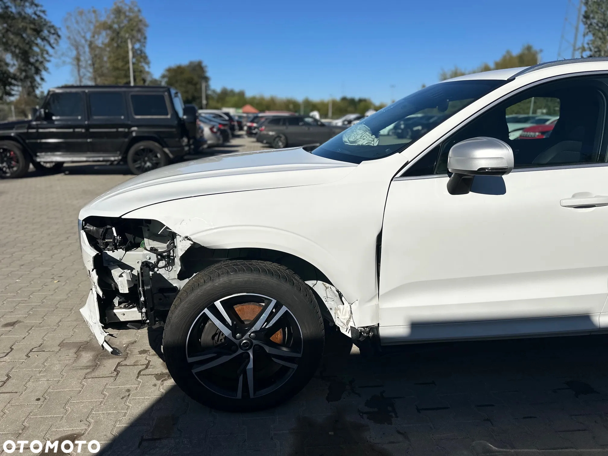 Volvo XC 60 D4 AWD R-Design - 4