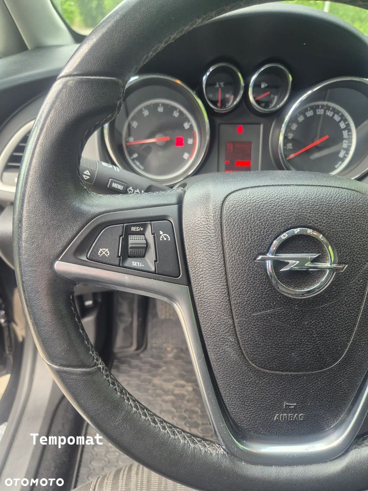Opel Astra 1.4 ecoFLEX - 24