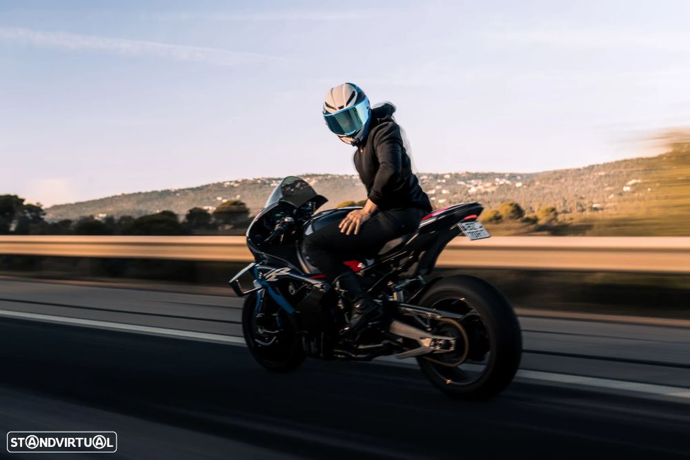 BMW M 1000 RR Competition - 2