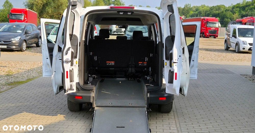 Ford Transit Connect - 22