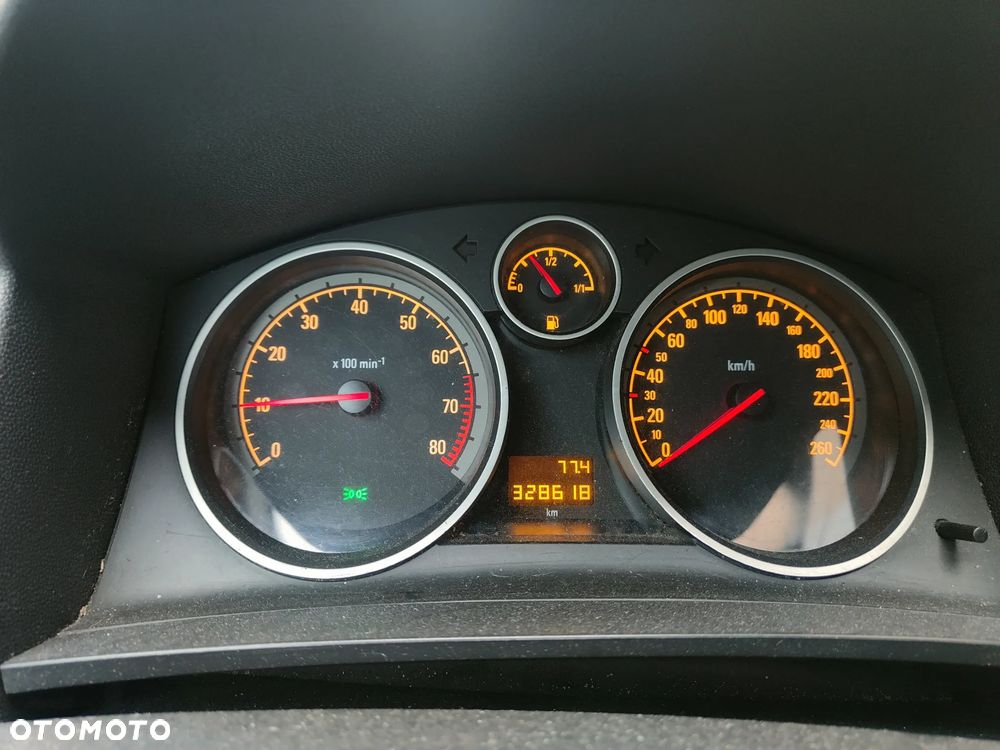 Opel Zafira - 17
