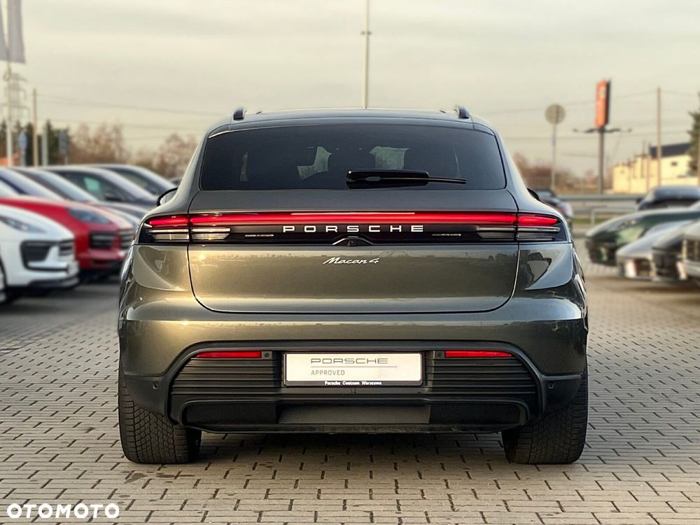 Porsche Macan - 12