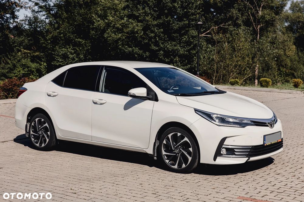 Toyota Corolla - 6