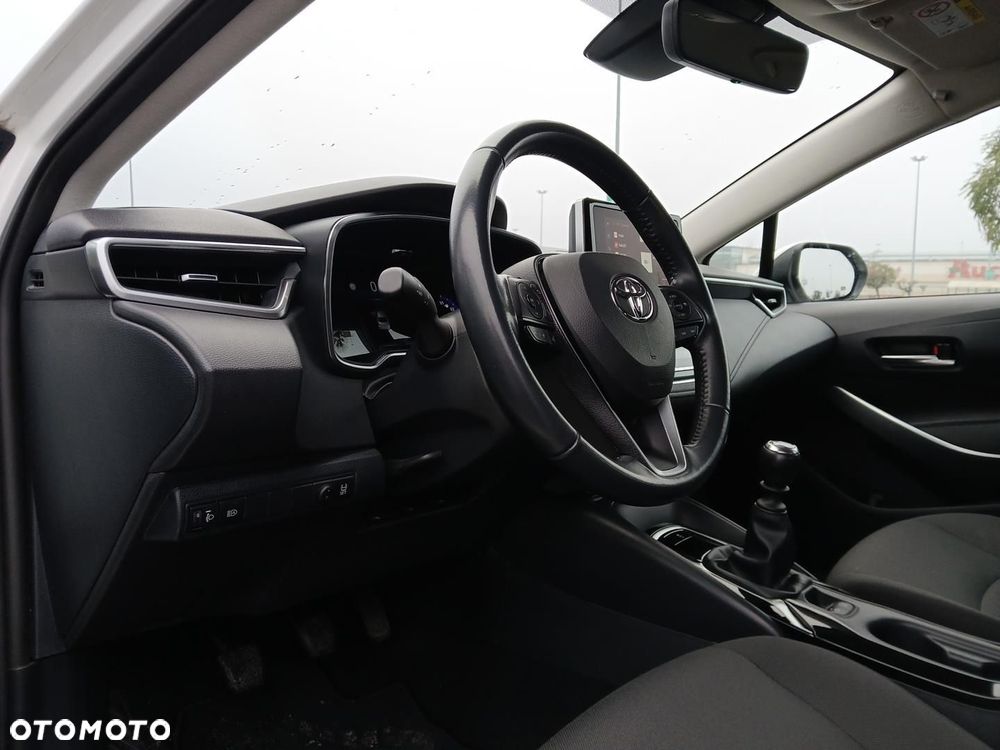 Toyota Corolla - 16