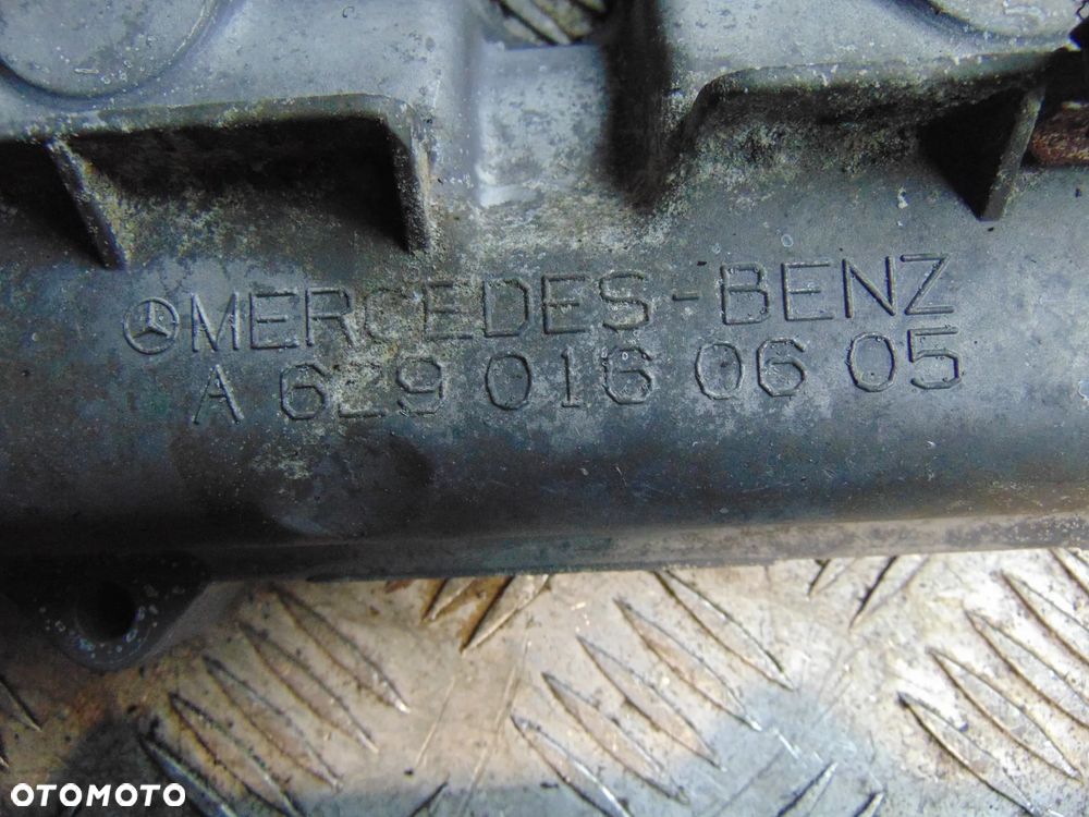 Pokrywa zawór Mercedes w164 w221 R629 420 450 cdi cena sztuka - 2
