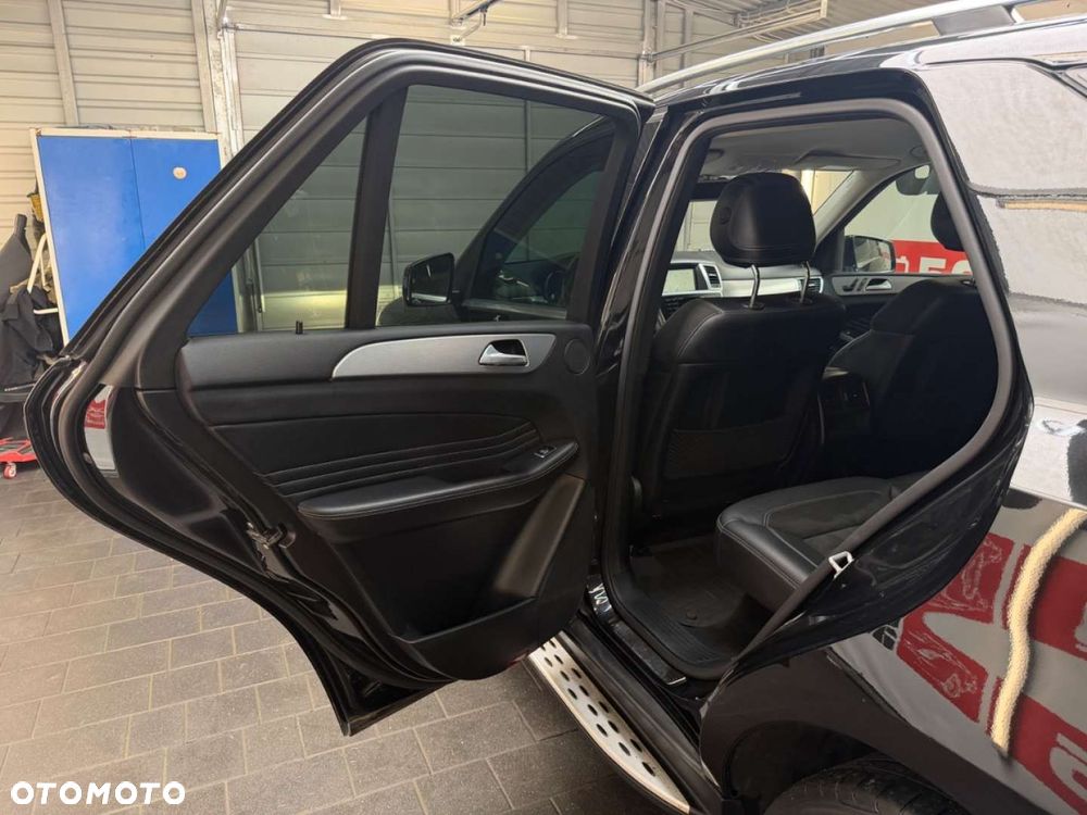 Mercedes-Benz ML - 28