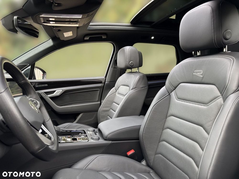 Volkswagen Touareg - 16