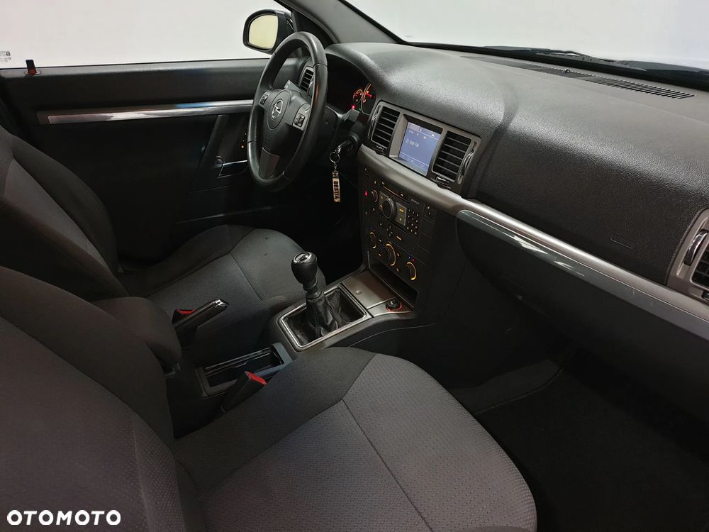 Opel Vectra 1.9 CDTI Cosmo - 19