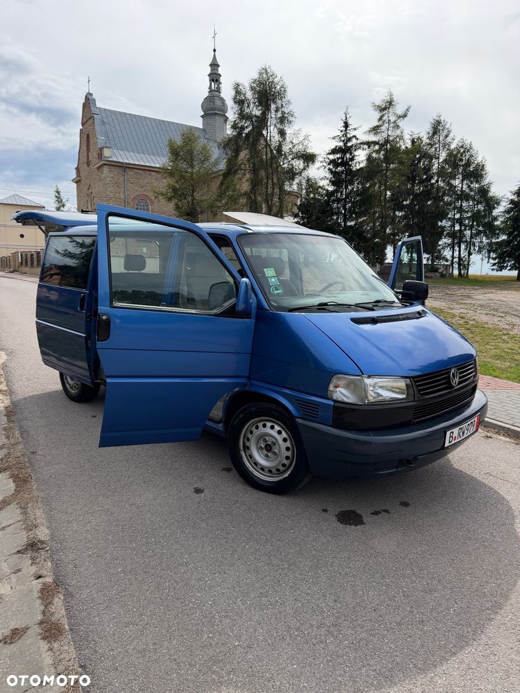 Volkswagen Multivan - 17