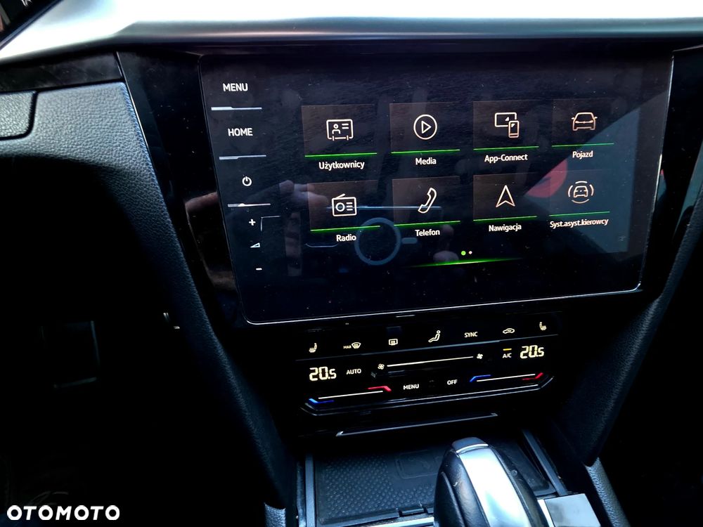 Volkswagen Arteon 2.0 TDI SCR 4Motion DSG R-Line - 26