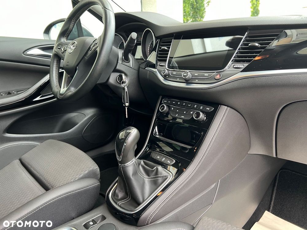 Opel Astra 1.4 Turbo Innovation - 26