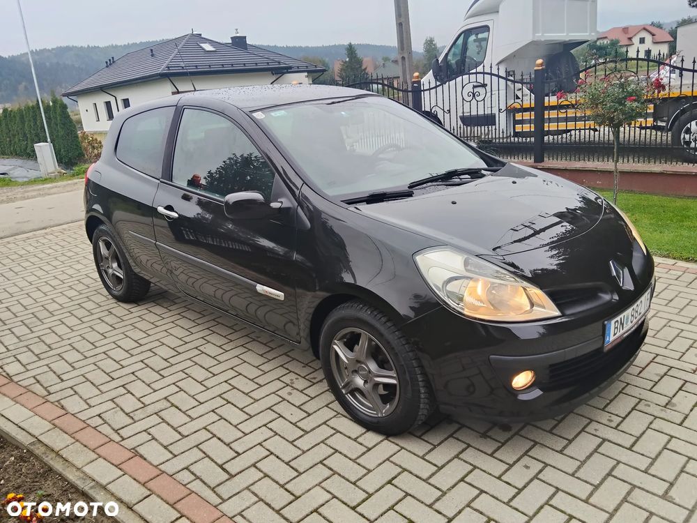 Renault Clio 1.2 16V 75 Experience - 6