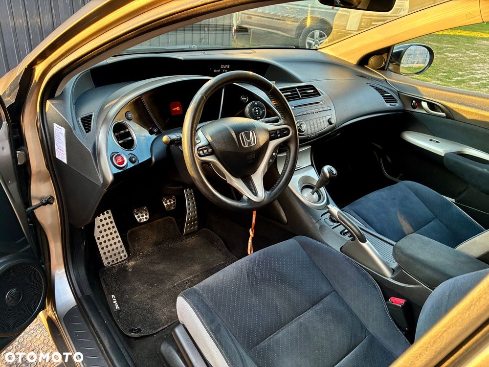 Honda Civic 1.8i-VTEC Sport - 5