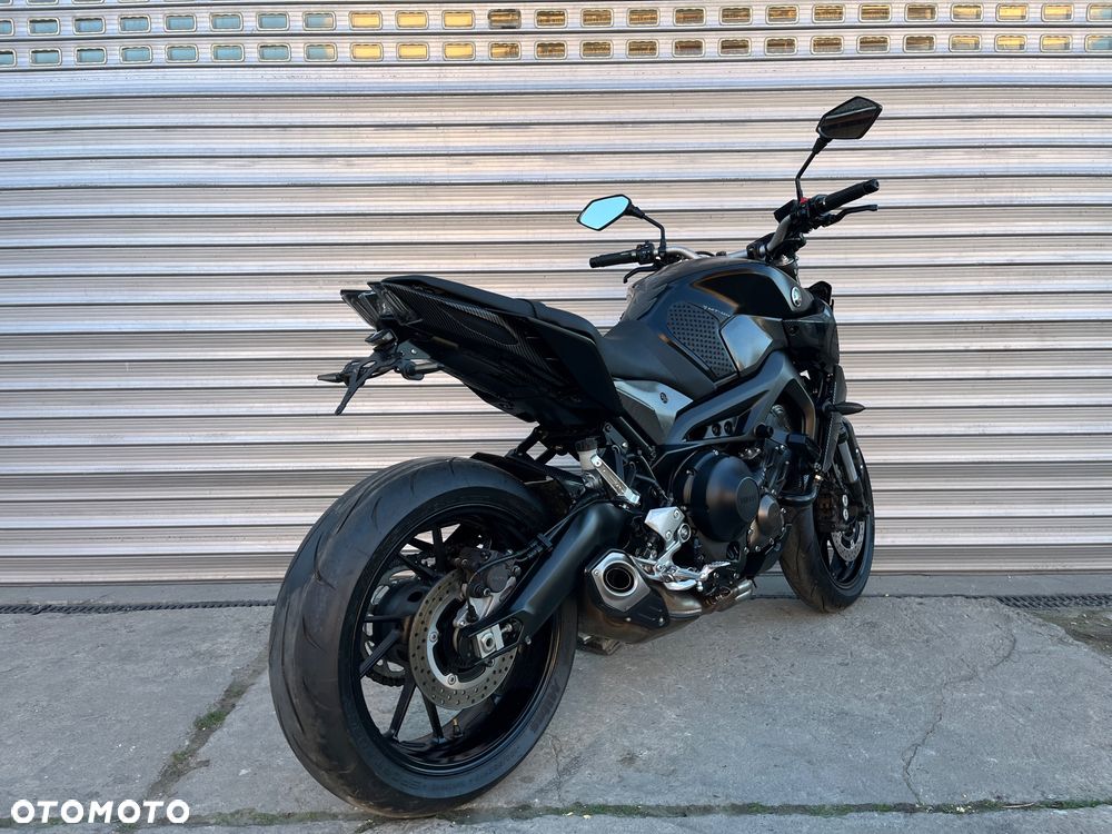 Yamaha MT - 17