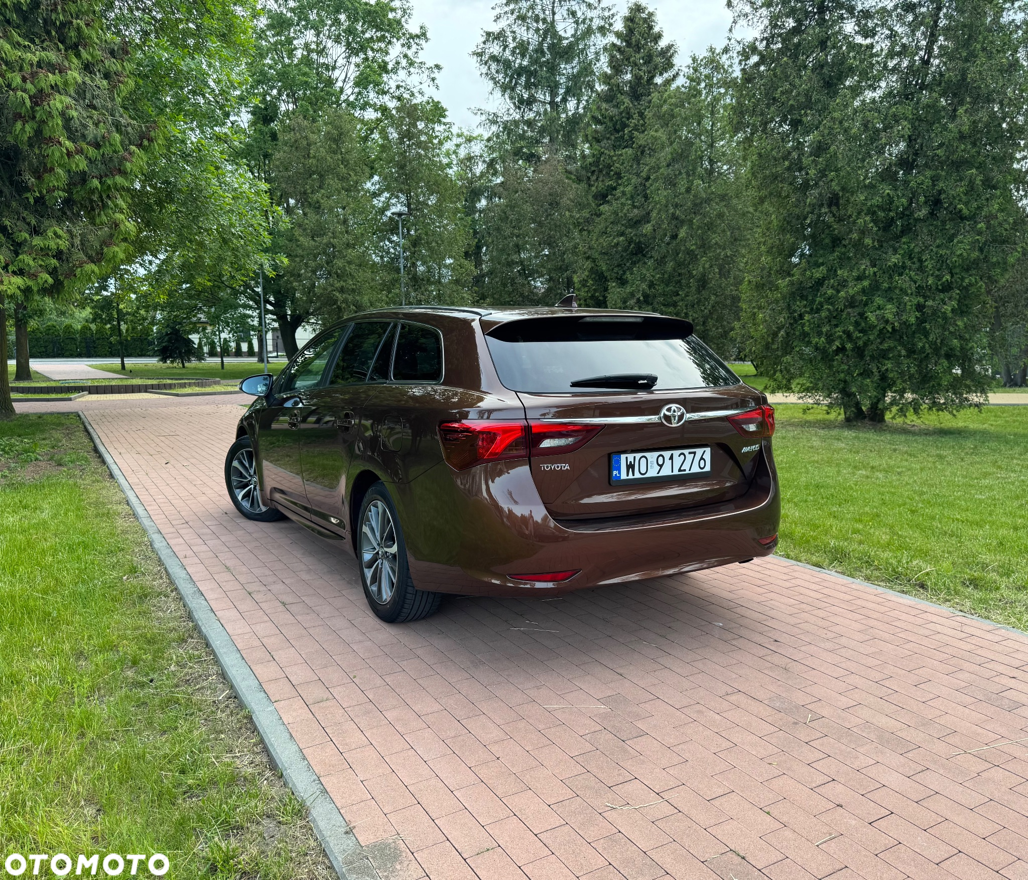 Toyota Avensis 2.0 D-4D Prestige - 4