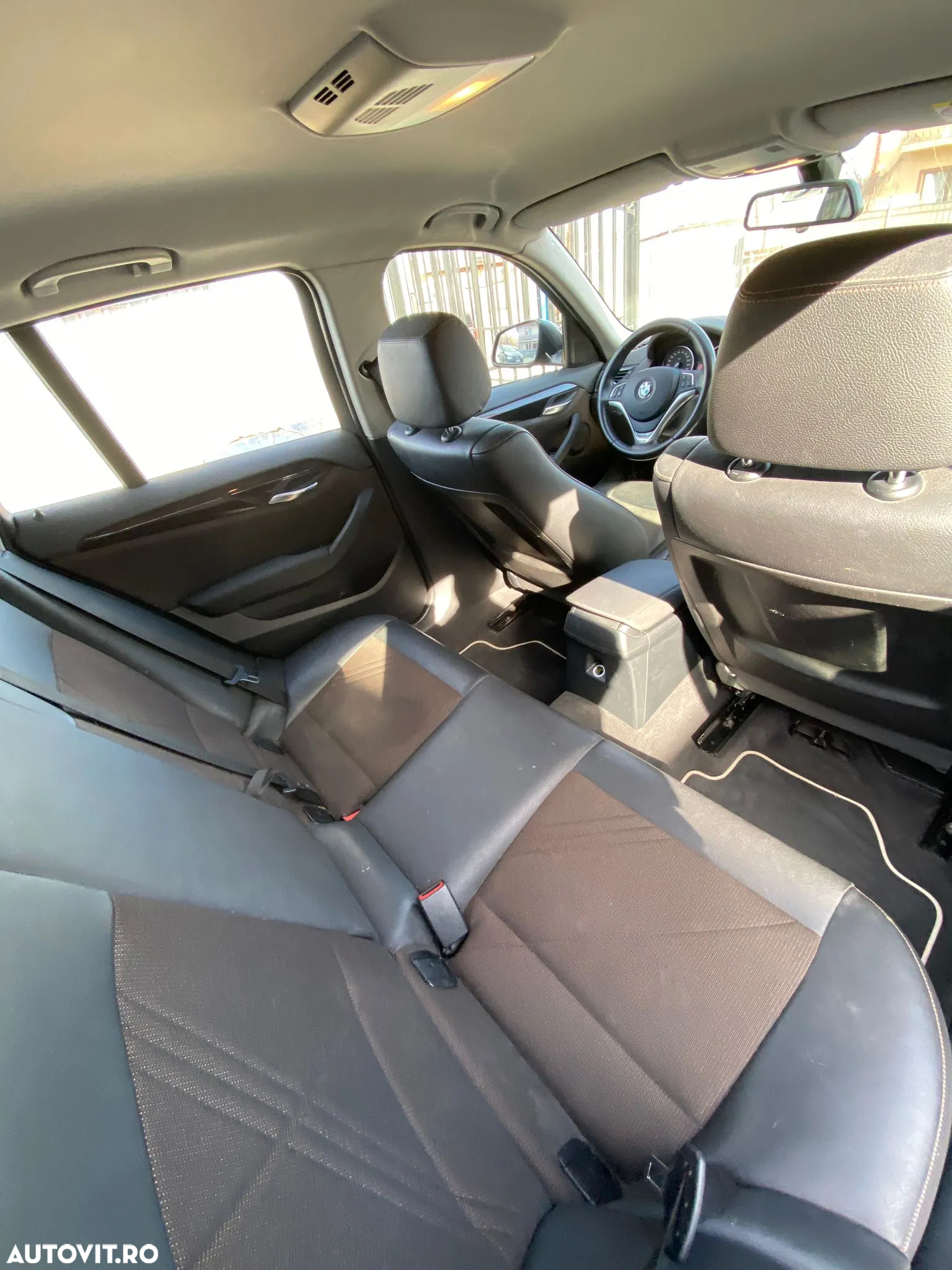 BMW X1 sDrive18d - 14