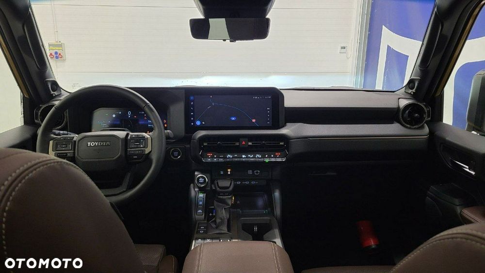 Toyota Land Cruiser - 21