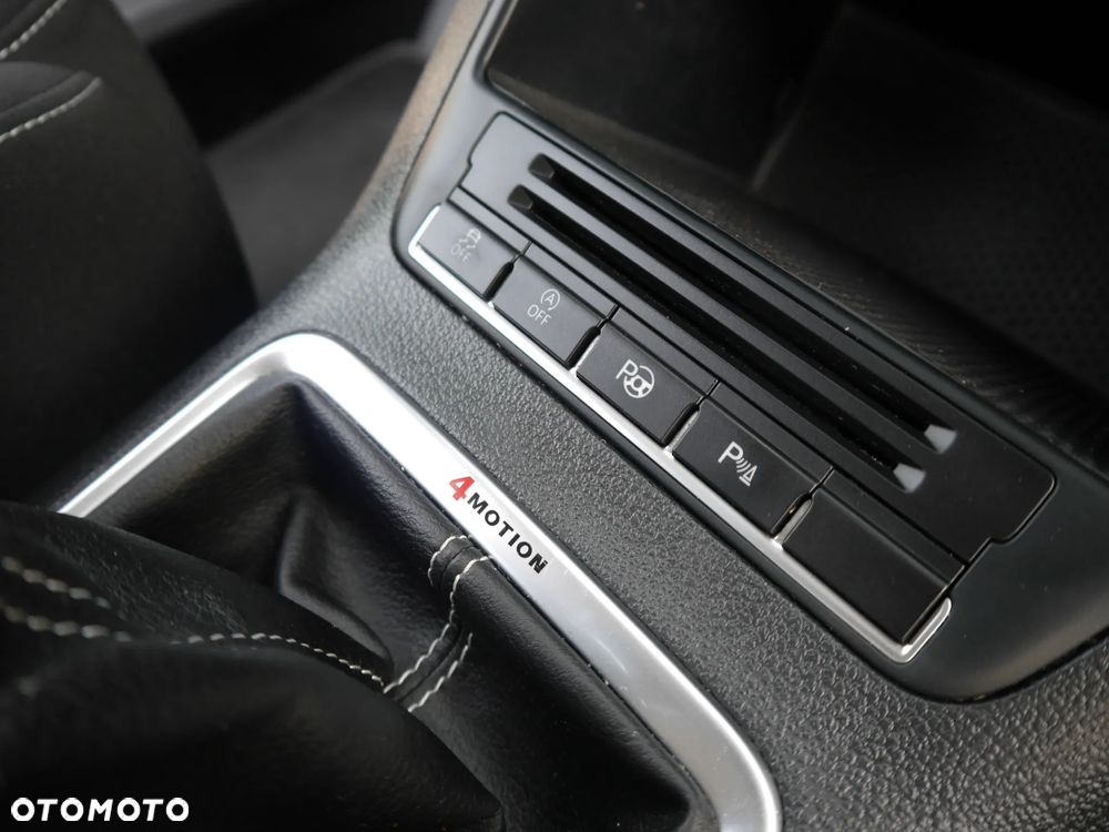 Volkswagen Tiguan 2.0 TDI DPF 4Motion BlueMotion Technology Cup Sport & Style - 11