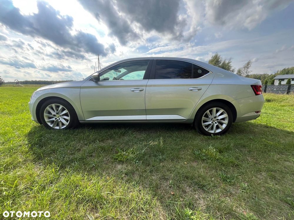 Skoda Superb 1.5 TSI ACT Ambition - 5