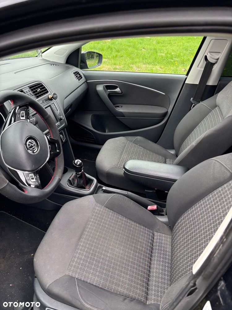 Volkswagen Polo 1.4 Highline - 11