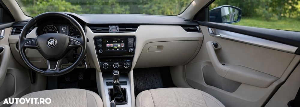 Skoda Octavia 1.4 TSI ELEGANCE - 6